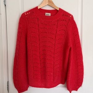 Aritzia coral pink knit